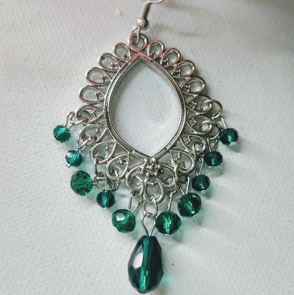 Christmas Green Earrings💃 - Picture 3 of 3